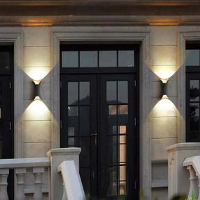 Applique Murale LED Étanche Moderne - Éclairage Élégant pour Extérieur