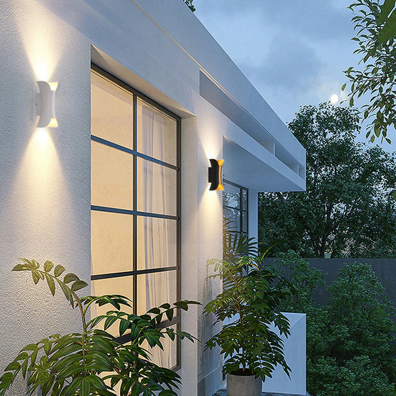 Applique Murale LED Étanche Moderne - Éclairage Élégant pour Extérieur