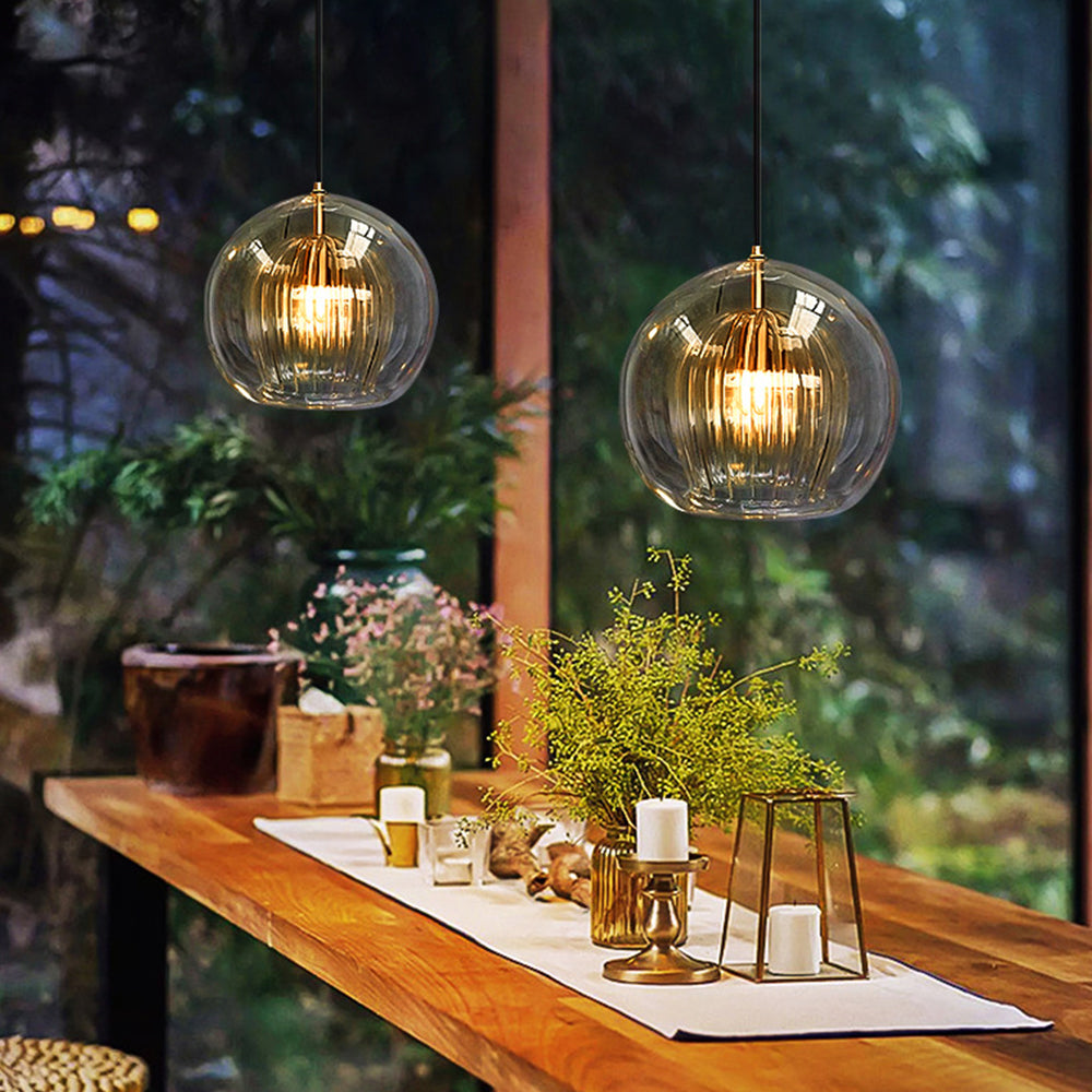Suspension Ambre Élégante pour Intérieur - Design Raffiné et Éclairage Ajustable