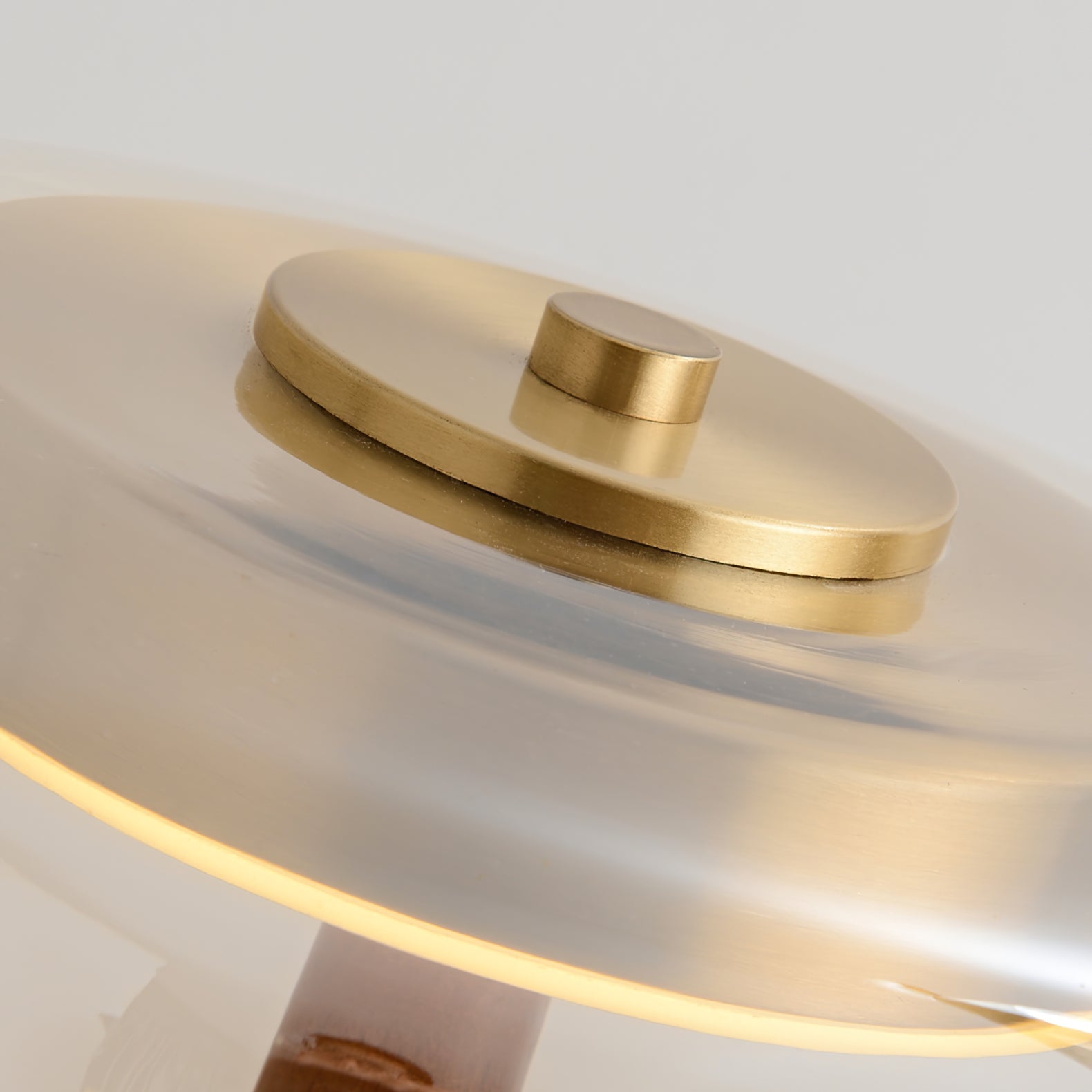 Lampe de Table LED Élégante - Éclairage Réglable et Design Raffiné