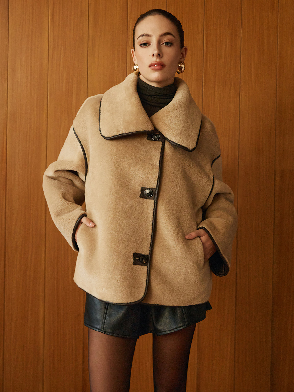 Manteau Long en Minky - Chaud et Élégant avec Piping Contrasté