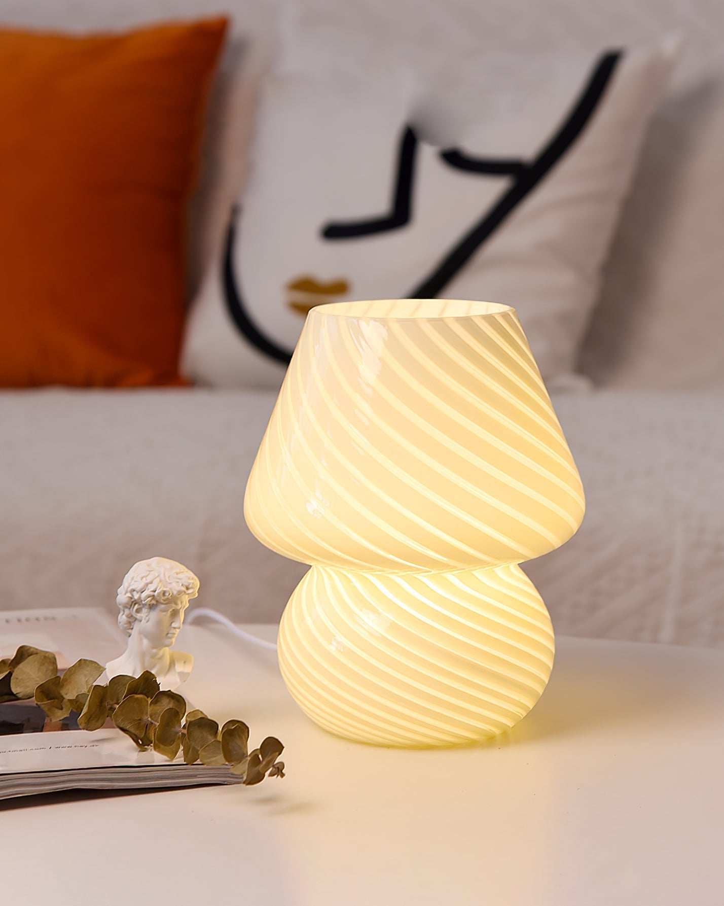 Lampe de Table en Verre Fait Main - Design Vintage et Lueur Douce