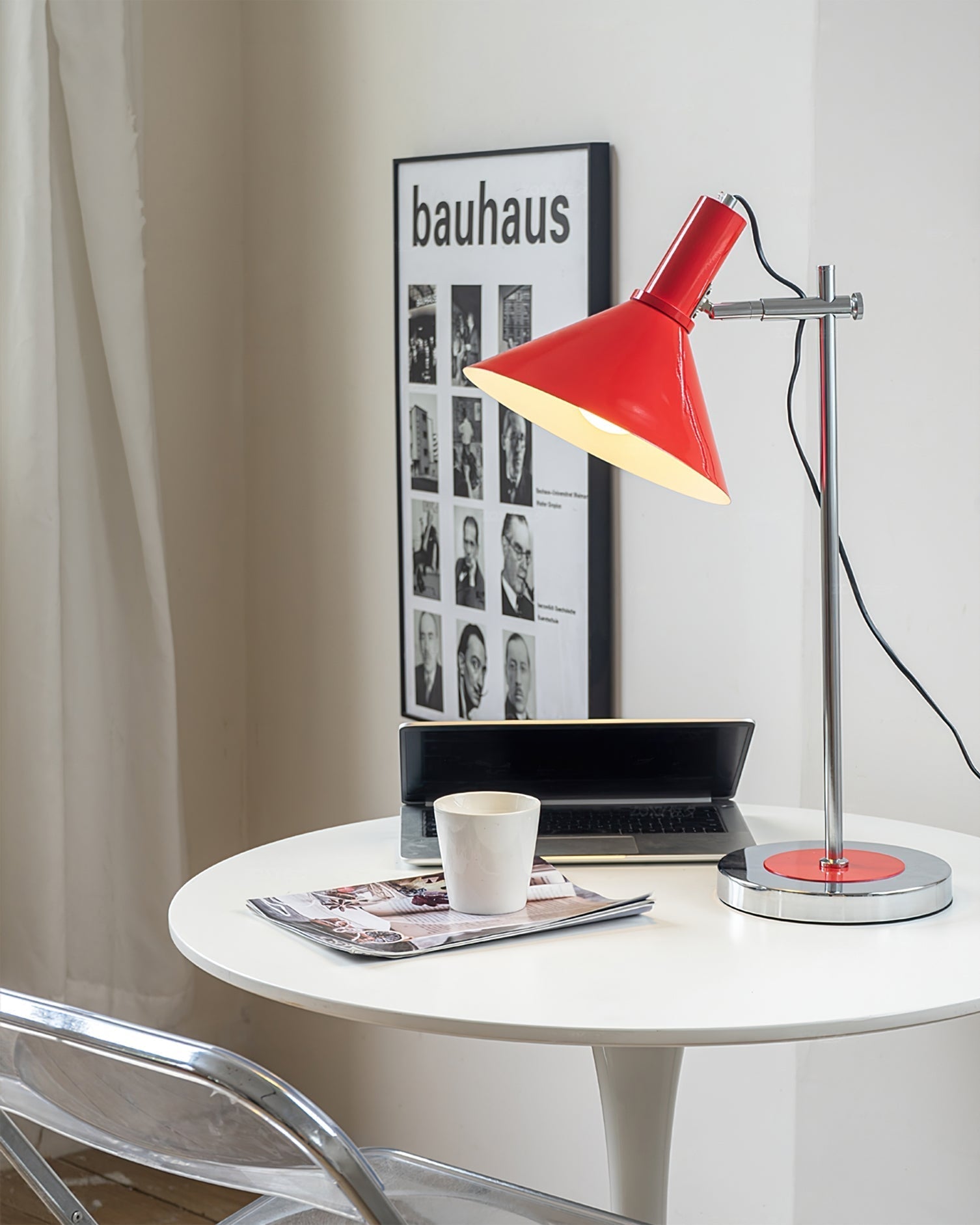 Lampe de Table Moderne avec Abat-jour Réglable - Éclairage Élégant et Pratique pour Votre Intérieur