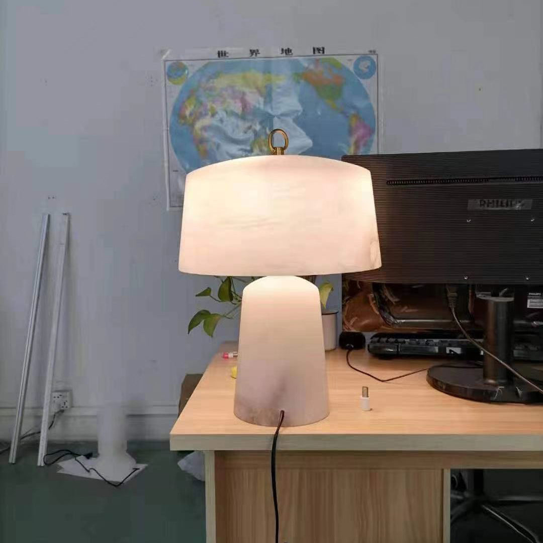 Lampe de Table Vintage en Albâtre - Design Élégant et Lumière Douce