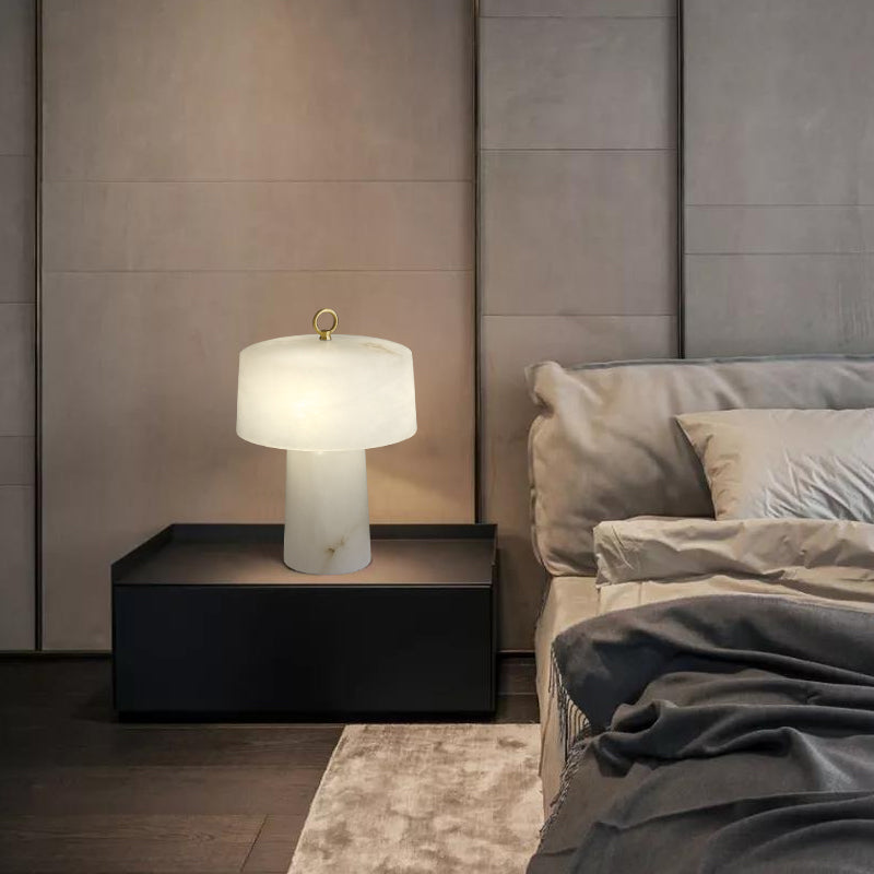 Lampe de Table Vintage en Albâtre - Design Élégant et Lumière Douce