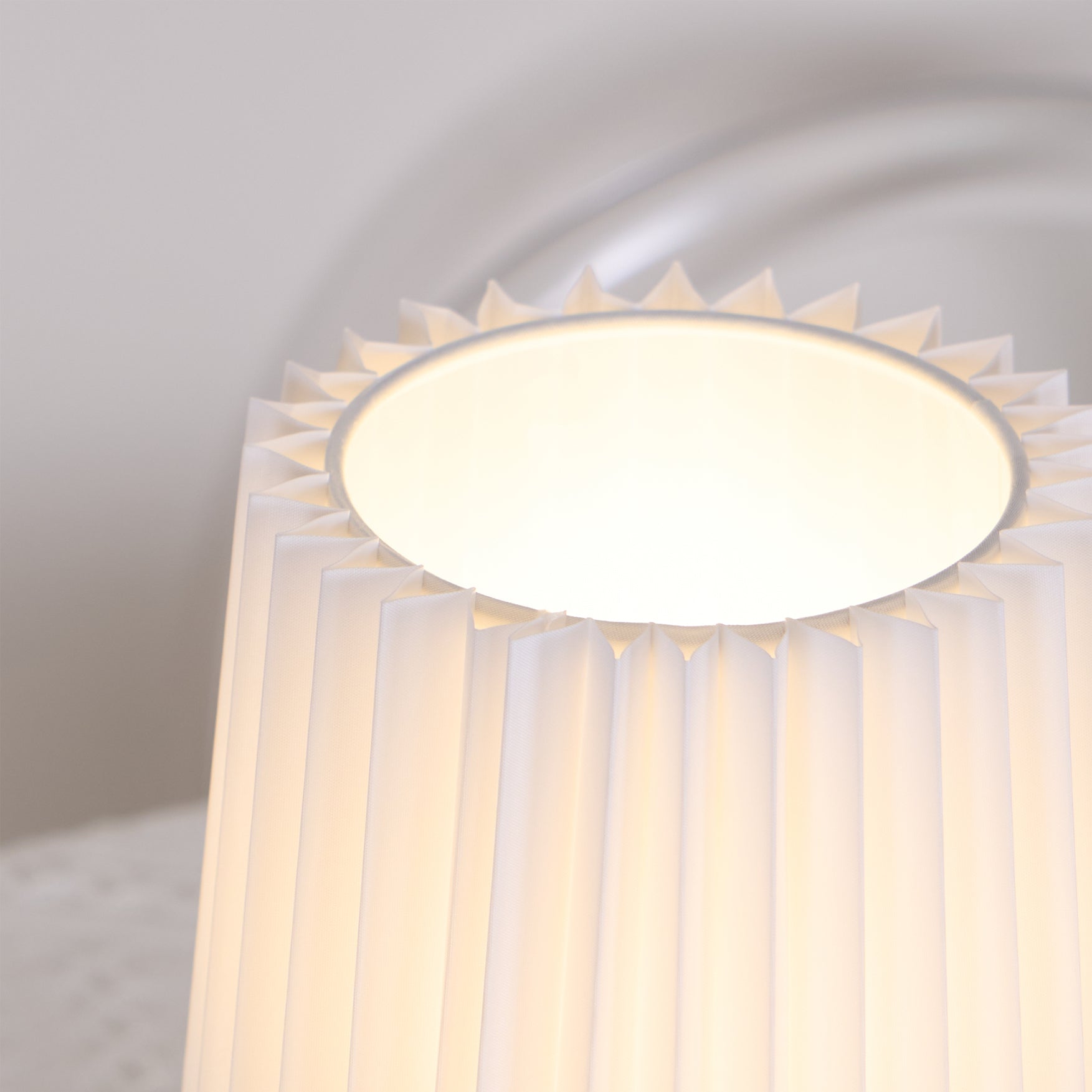 Lampe de Bureau Élégante en Céramique - Éclairage Chaleureux et Design Raffiné