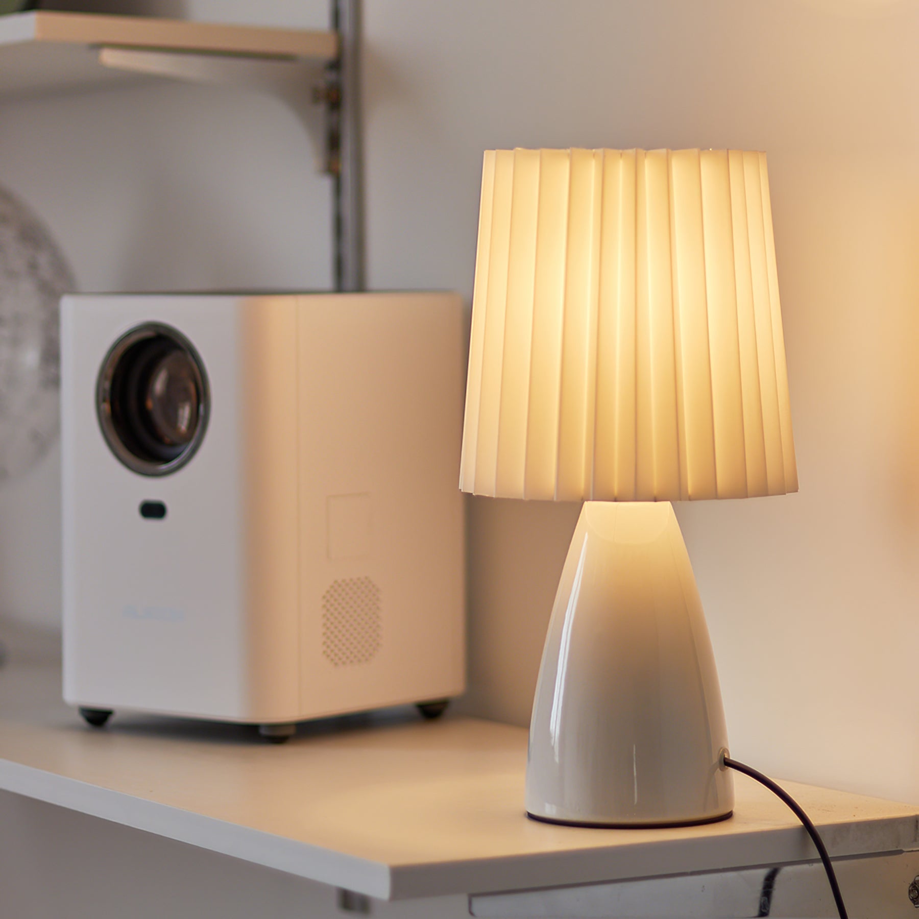 Lampe de Bureau Élégante en Céramique - Éclairage Chaleureux et Design Raffiné