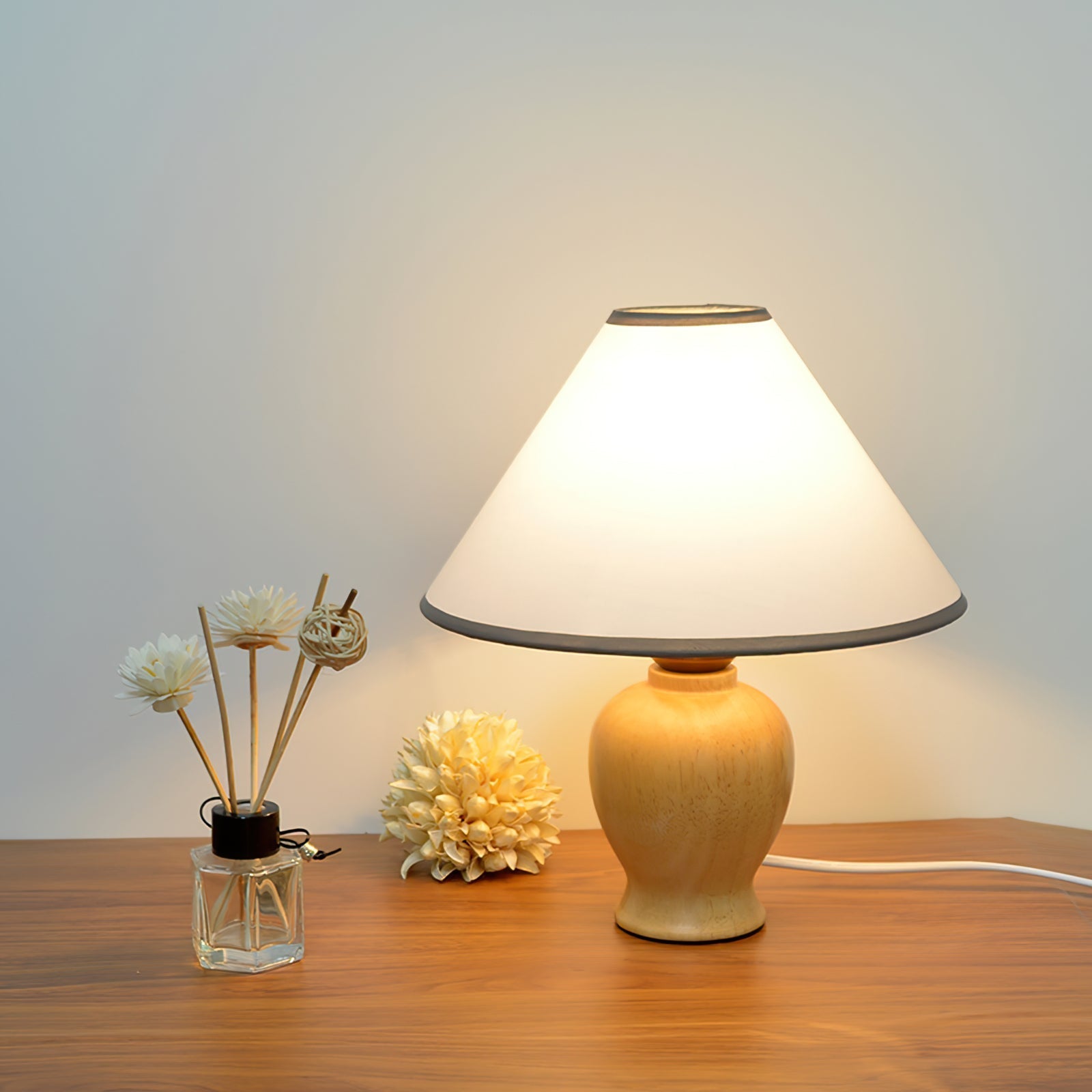 Lampe de Table en Bois Moderne - Éclairage Ambiant Élégant et Pratique