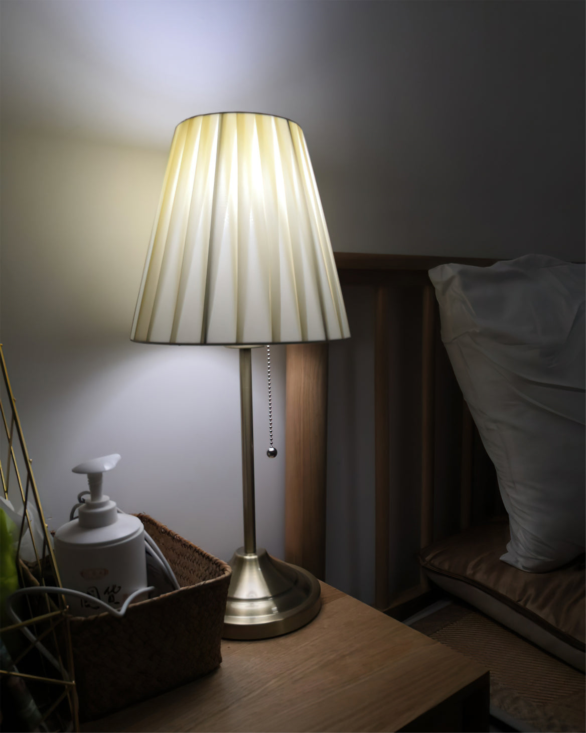 Lampe de Table Moderne en Métal - Éclairage Chaleureux et Style Élégant