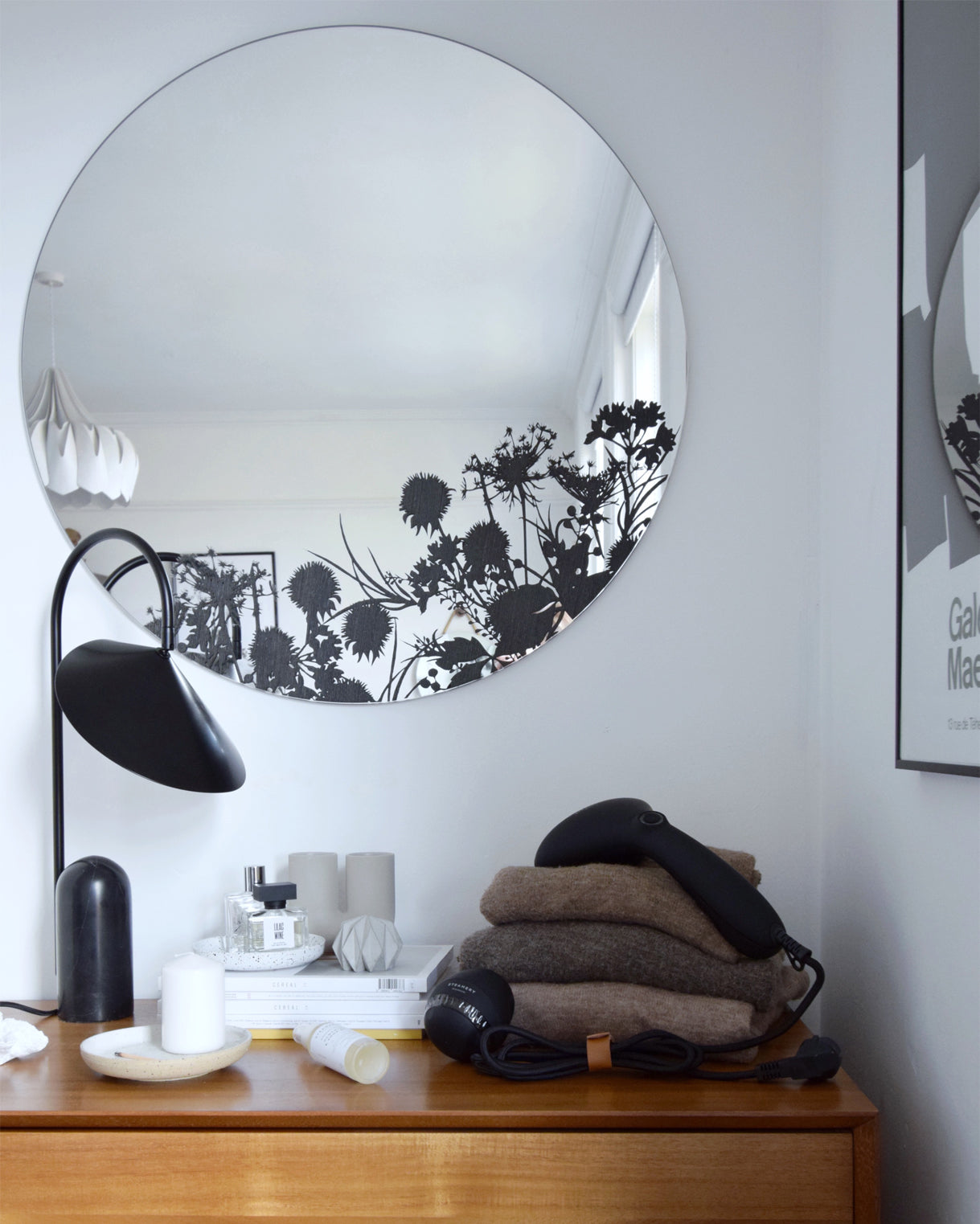 Lampe de Table Ajustable Contemporaine - Design Élégant en Marbre et Métal