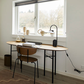 Lampe de Table Ajustable Contemporaine - Design Élégant en Marbre et Métal