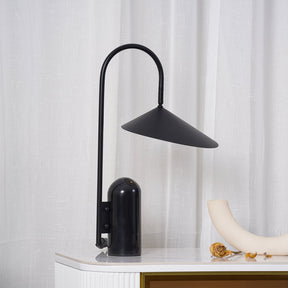 Lampe de Table Ajustable Contemporaine - Design Élégant en Marbre et Métal