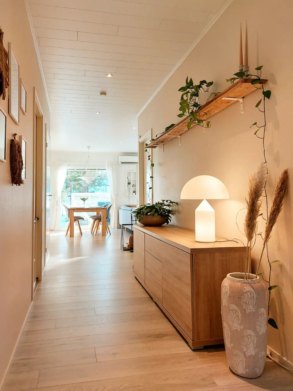 Lampe de Table Géométrique - Design Minimaliste et Économe en Énergie