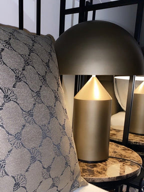 Lampe de Table Géométrique - Design Minimaliste et Économe en Énergie