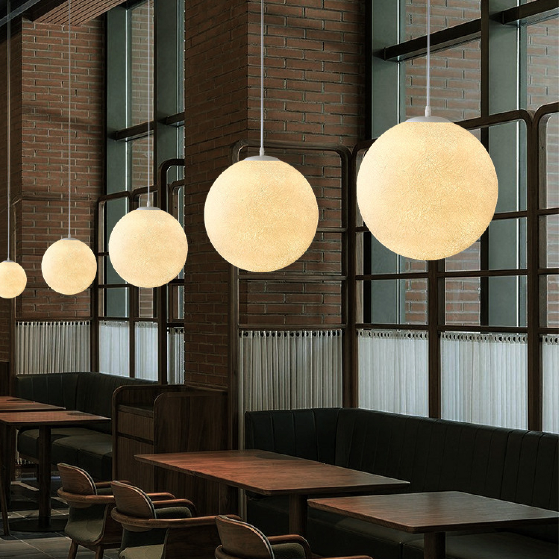 Lampe Suspendue à Motif de Lune - Ambiance Chaleureuse et Élégante