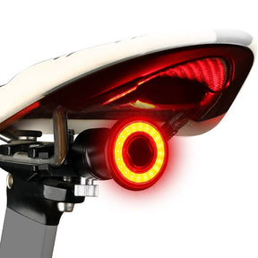Lumière de Frein de Vélo Étanche - Sécurité Nocturne avec Capteur Intelligent