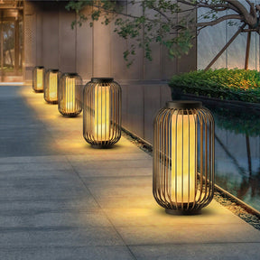 Lanterne Solaire de Jardin - Éclairage Écoresponsable et Élégant