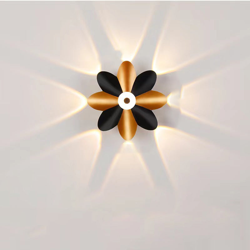 Lampe Murale LED Étanche pour Jardin - Design Élégant en Forme de Fleurs