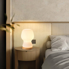 Lampe de Table en Verre Pliée - Élégance et Ambiance Chaleureuse