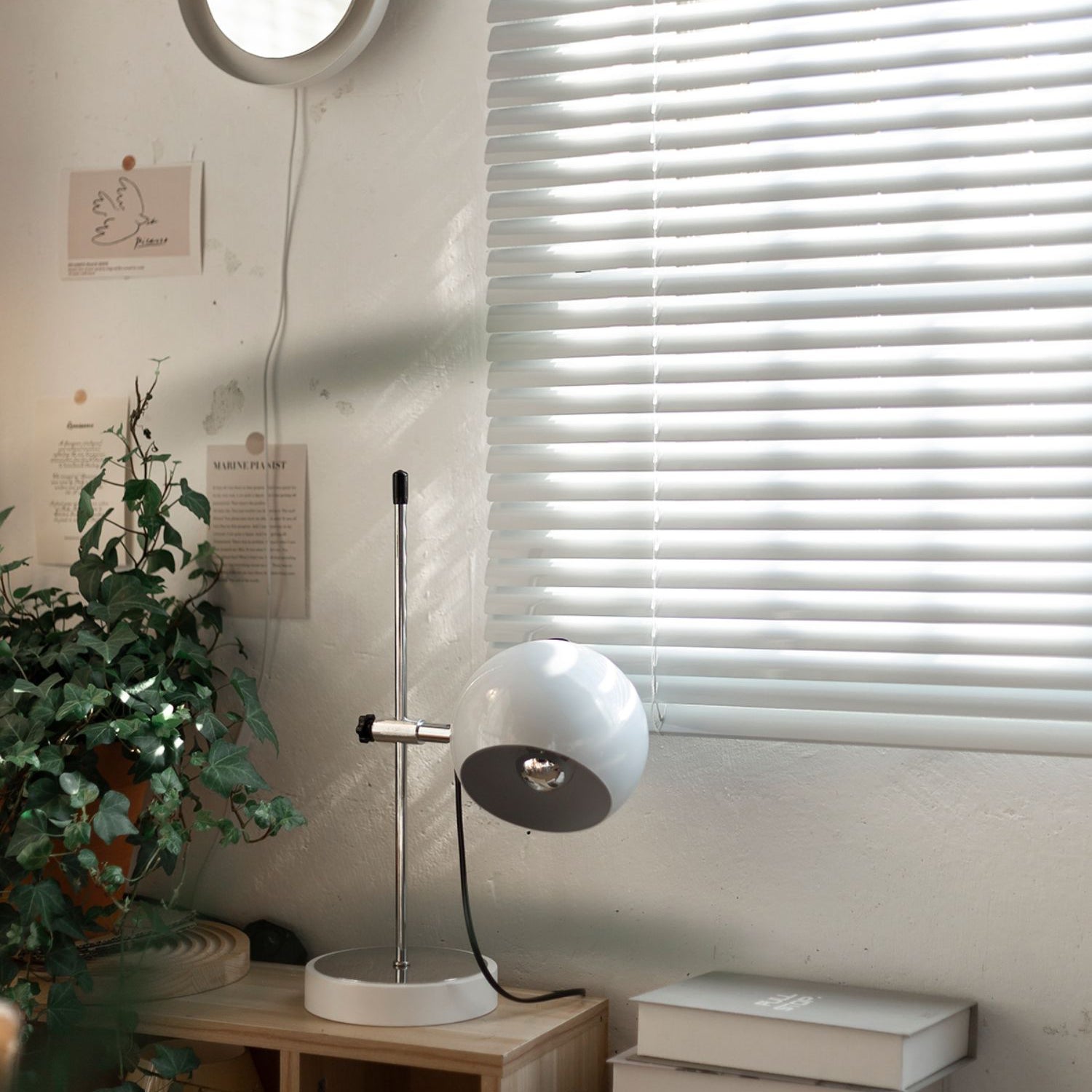 Lampe de Bureau Réglable Moderne - Design Élégant et Fonctionnel