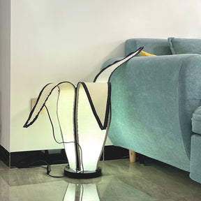 Lampe de Table en Forme de Banane - Design Ludique et Réglable