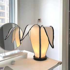 Lampe de Table en Forme de Banane - Design Ludique et Réglable