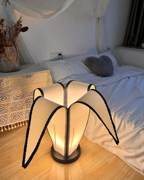 Lampe de Table en Forme de Banane - Design Ludique et Réglable
