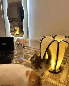 Lampe de Table en Forme de Banane - Design Ludique et Réglable