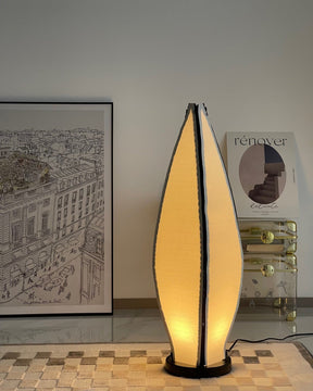 Lampe de Table en Forme de Banane - Design Ludique et Réglable