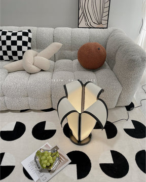 Lampe de Table en Forme de Banane - Design Ludique et Réglable