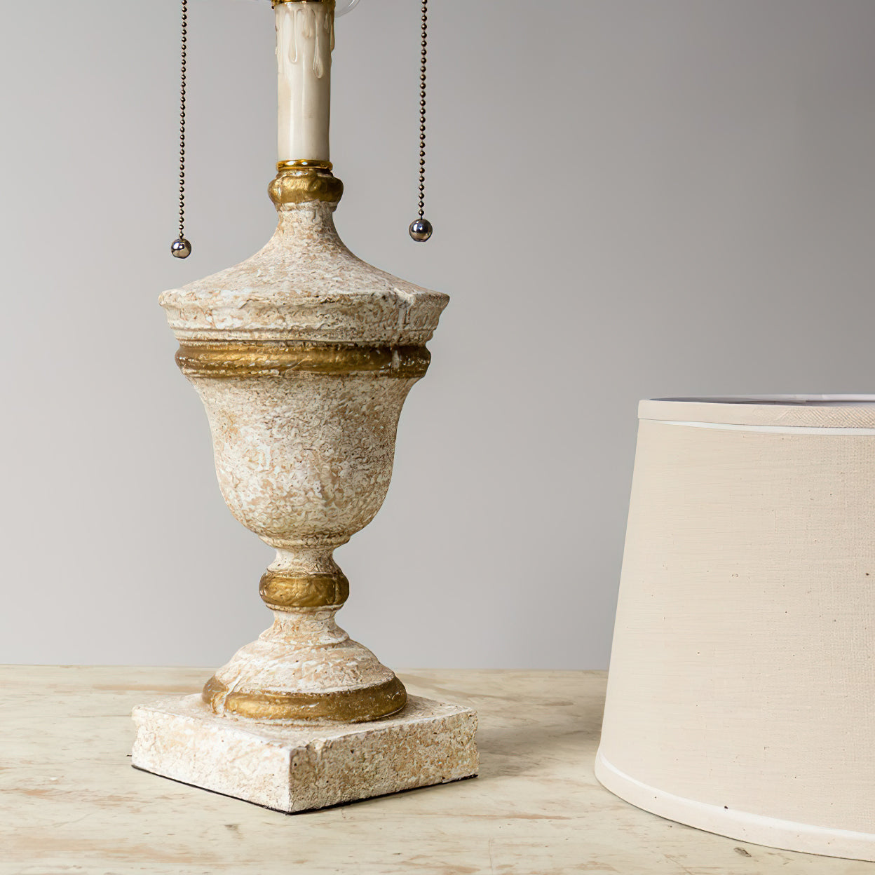 Lampe de Bureau Vintage Élégante - Atmosphère Chaleureuse et Accueillante