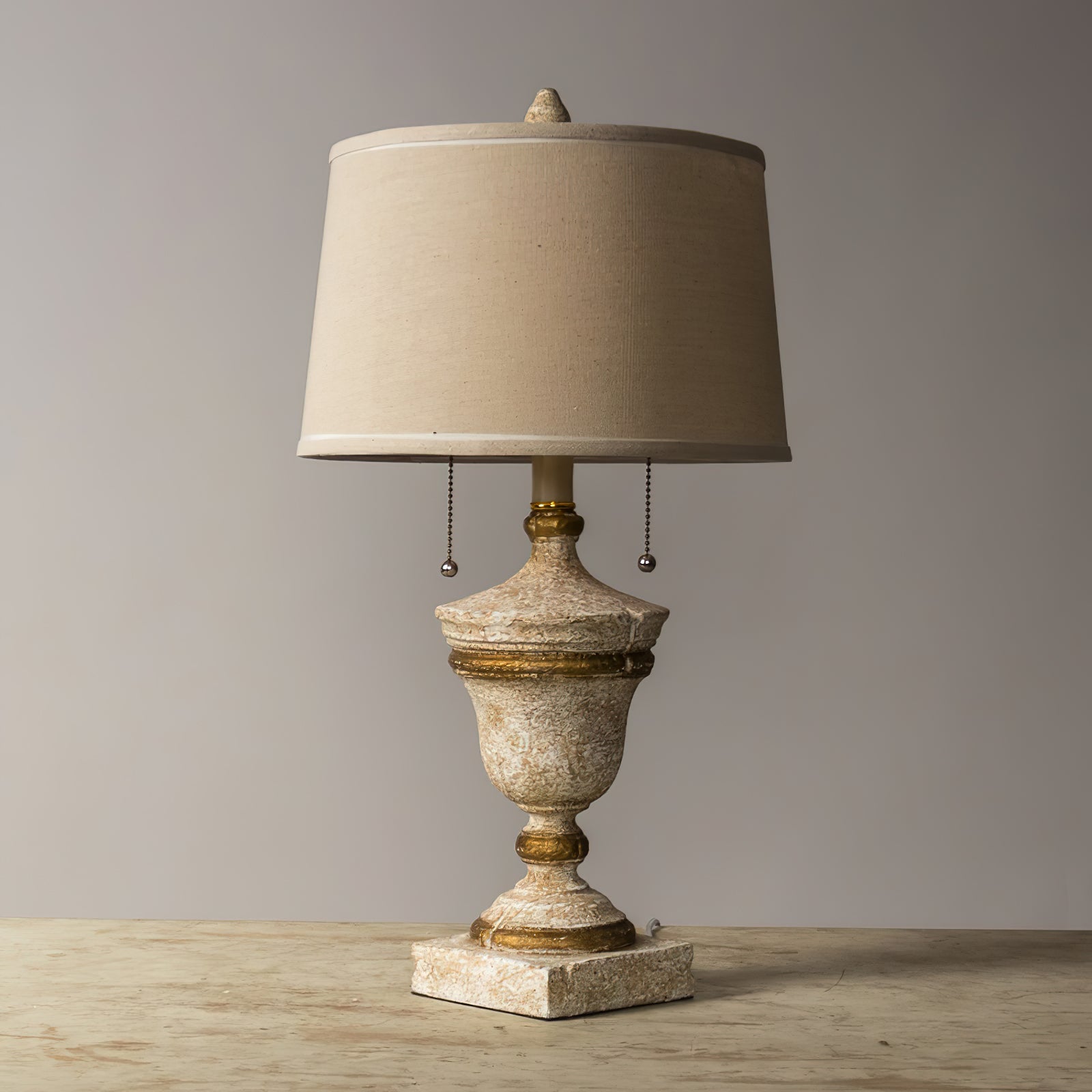 Lampe de Bureau Vintage Élégante - Atmosphère Chaleureuse et Accueillante