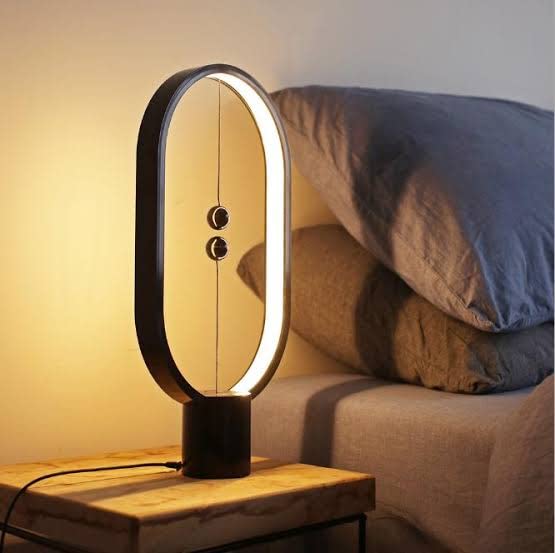 Lampe de Table en Bois Moderne - Interrupteur Magnétique et Design Élégant