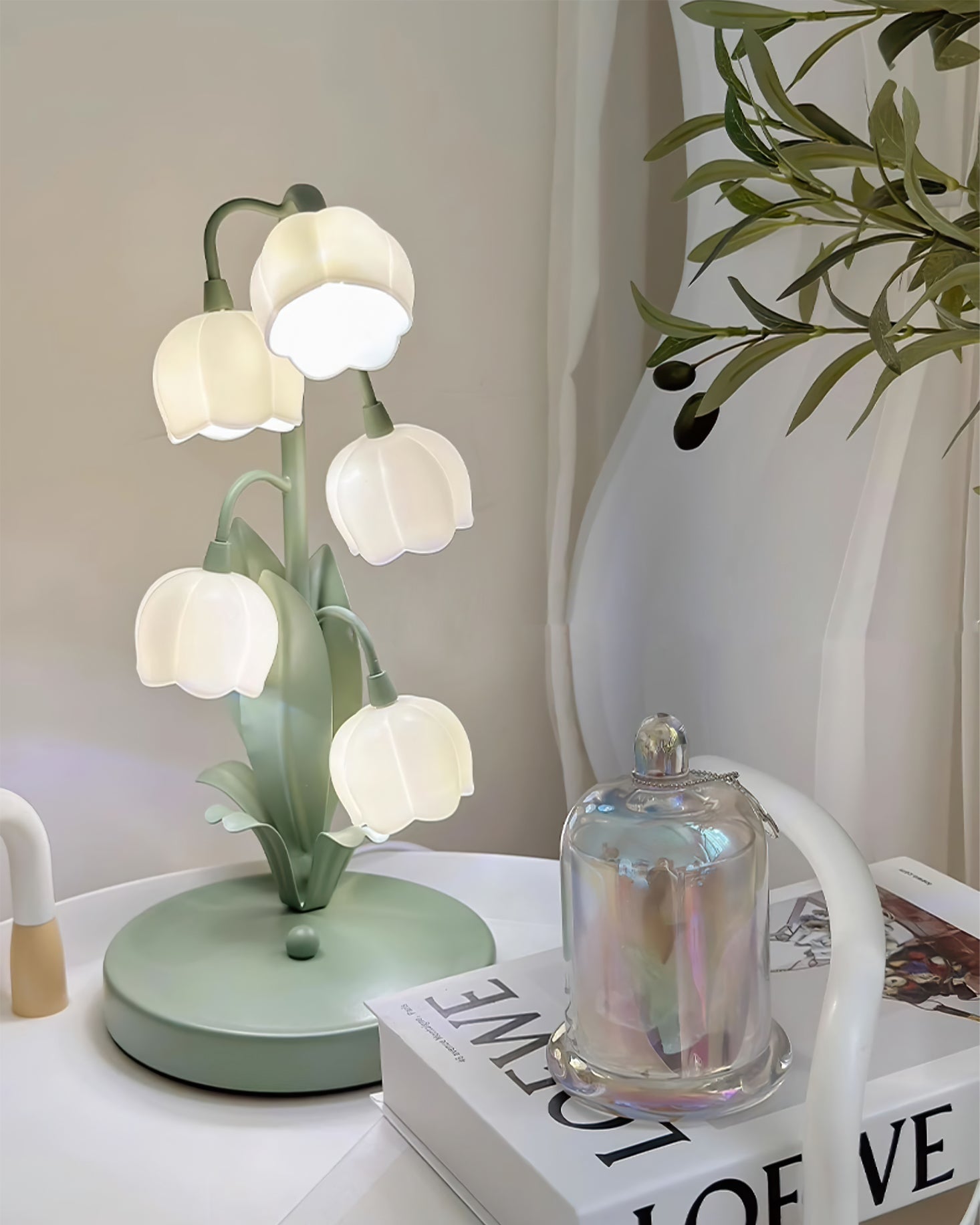 Lampe d'Intérieur au Design Orchidée - Élégance et Ambiance Raffinée