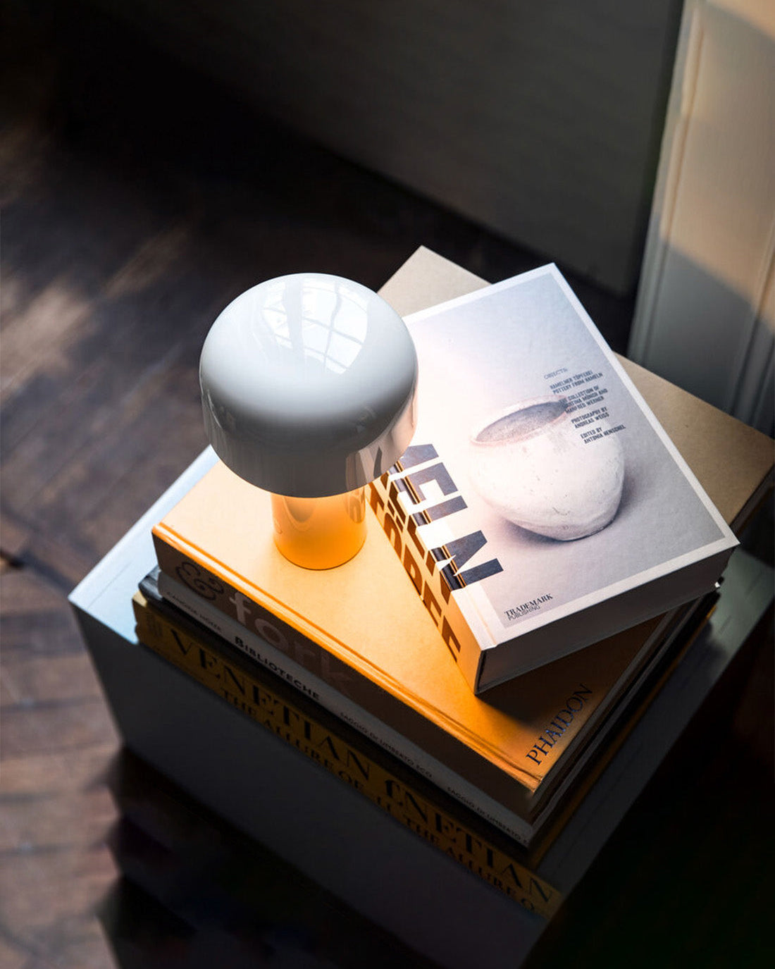 Lampe LED Rechargeable Portable - Design Élégant et Fonctionnel