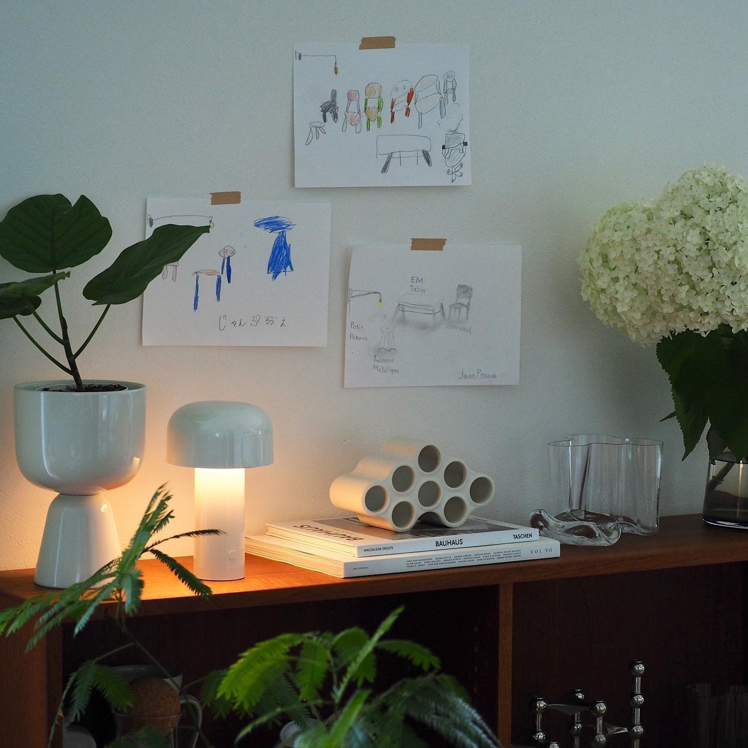 Lampe LED Rechargeable Portable - Design Élégant et Fonctionnel