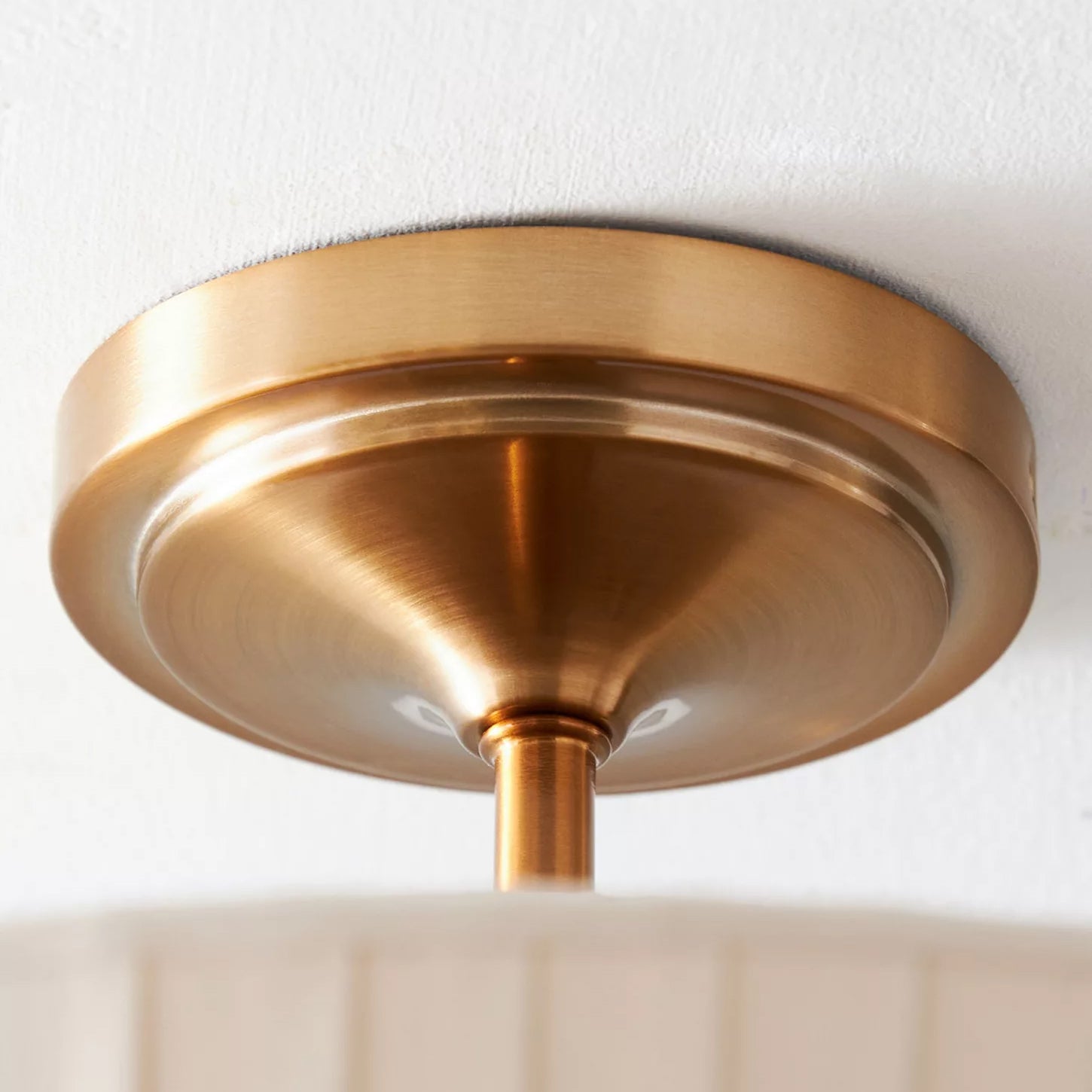 Lumière de Plafond Élégante - Éclairage Doux et Raffiné pour Intérieurs