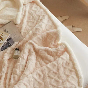 Couverture d'Hiver en Laine d'Agneau - Douceur et Chaleur Exceptionnelles