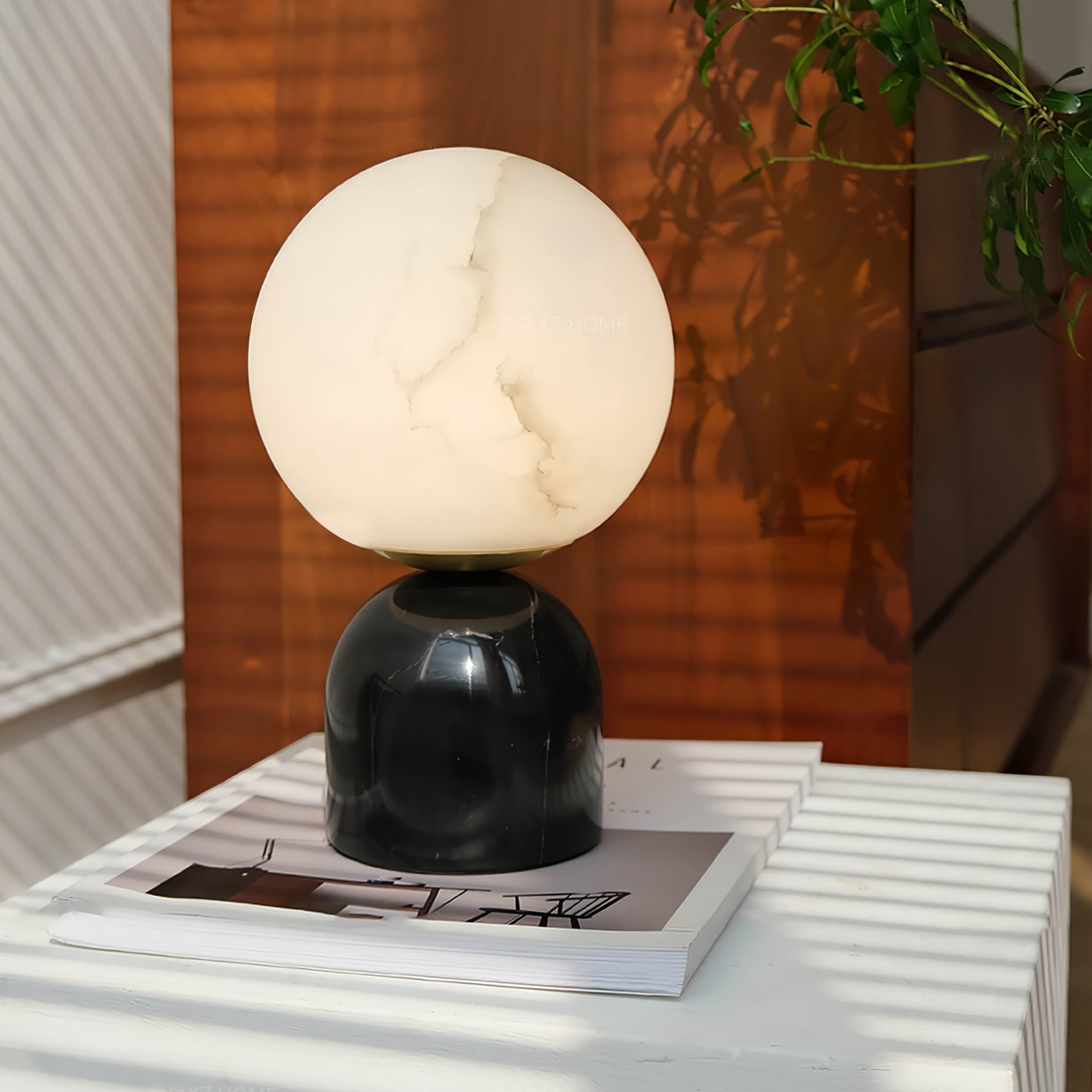 Lampe de Table en Alabastre et Marbre - Éclairage Luxueux et Ambiance Sophistiquée