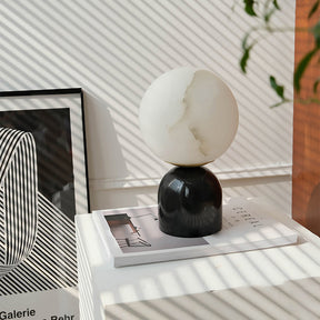 Lampe de Table en Alabastre et Marbre - Éclairage Luxueux et Ambiance Sophistiquée