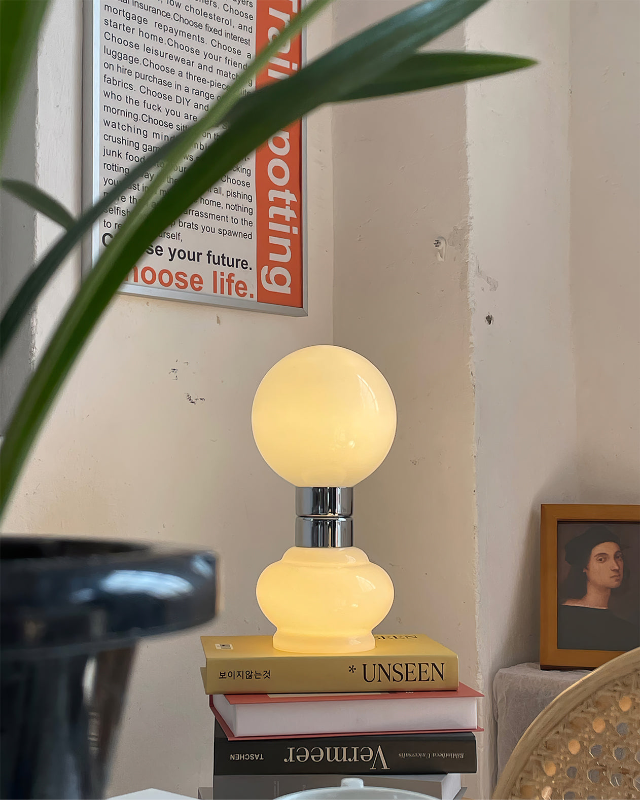 Lampe en Verre Blanc Élégante - Design Moderne et Durable