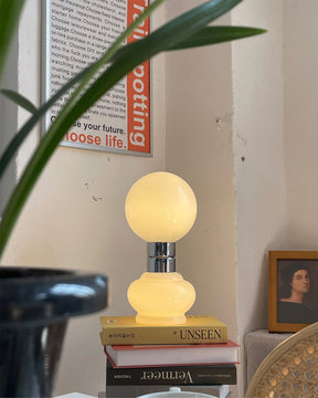 Lampe en Verre Blanc Élégante - Design Moderne et Durable