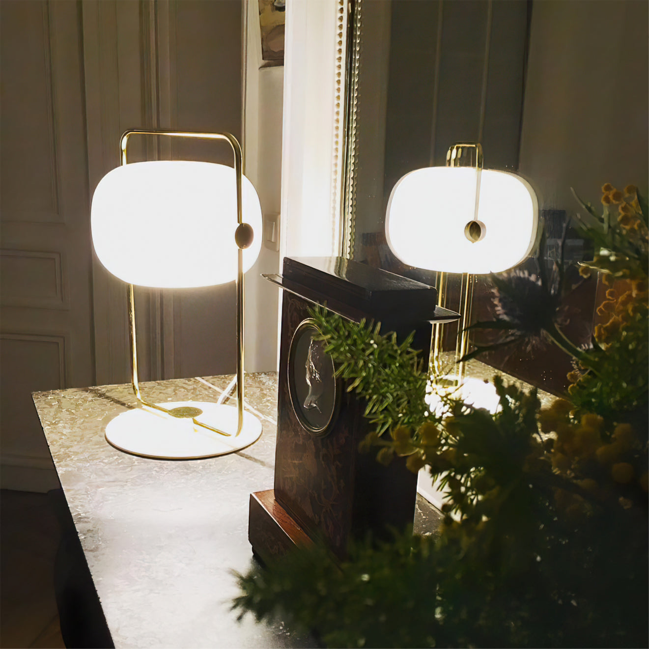 Lampe de Table en Verre Élégante - Design Minimaliste et Matériaux Premium