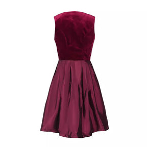 Dirndl Noir avec Broderie Florale - Élégance Bavaroise pour Oktoberfest