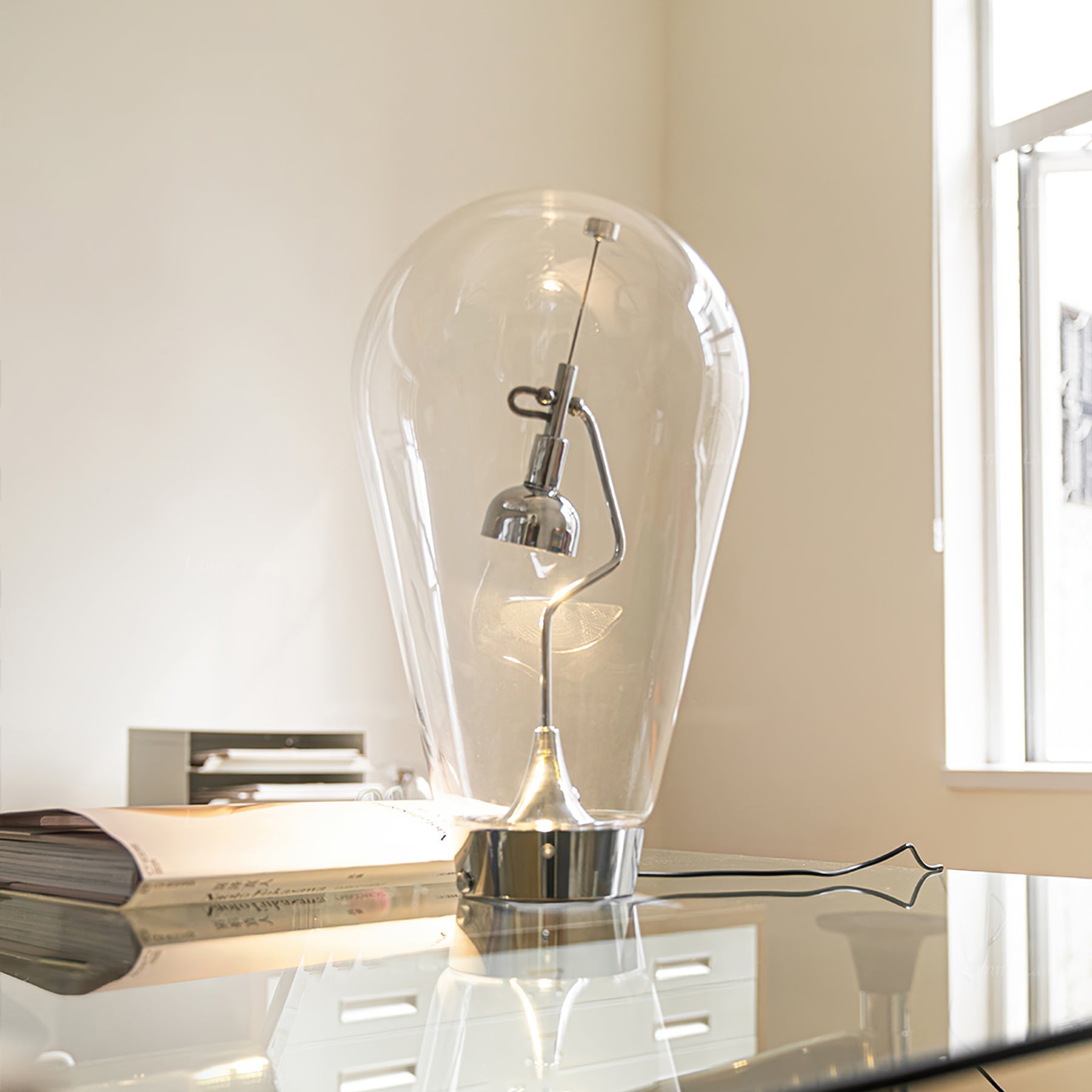 Lampe de Table Élégante en Verre - Design Contemporain et Économie d'Énergie