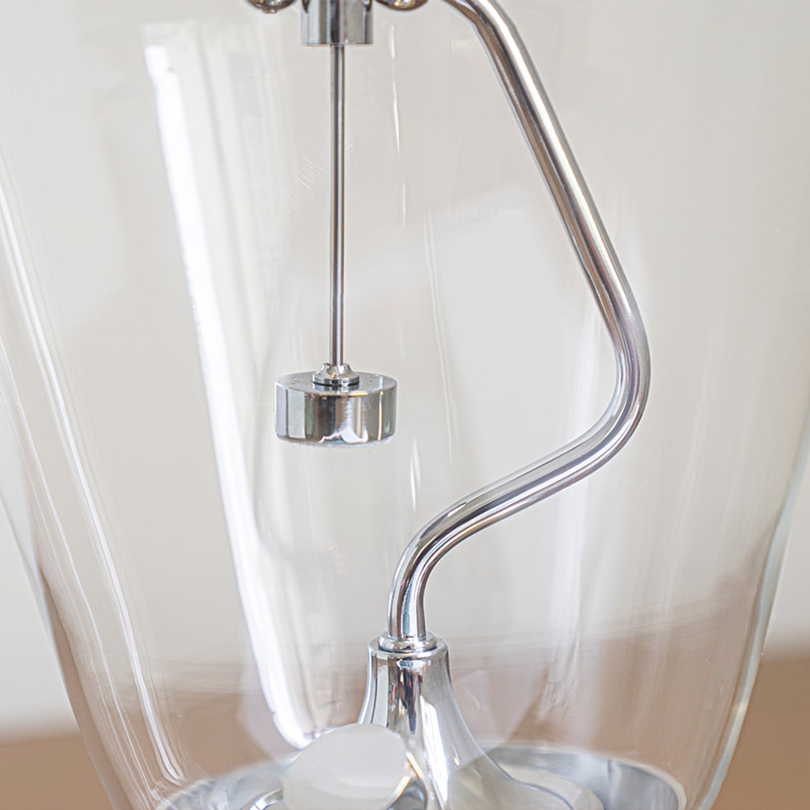Lampe de Table Élégante en Verre - Design Contemporain et Économie d'Énergie