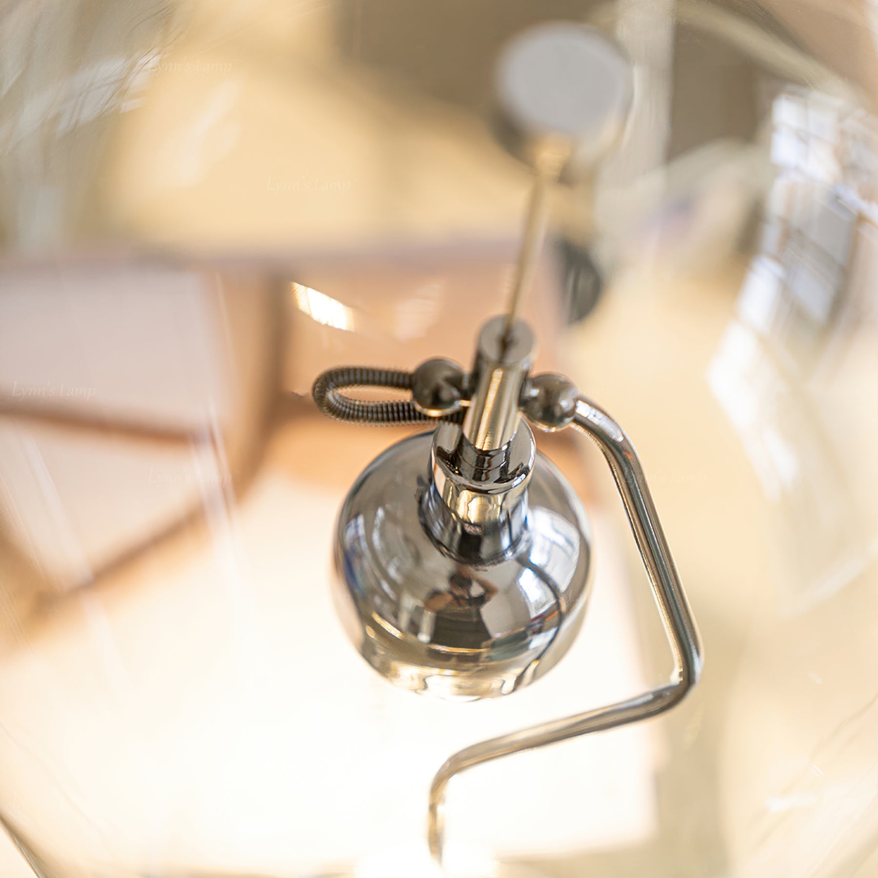 Lampe de Table Élégante en Verre - Design Contemporain et Économie d'Énergie
