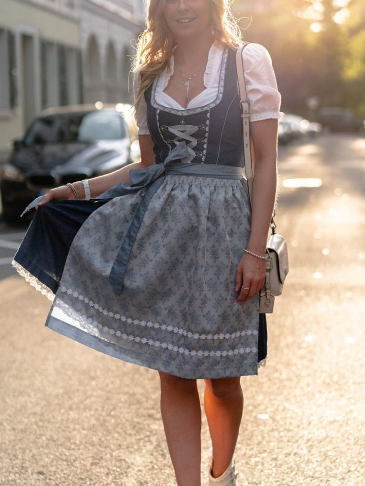 Robe Dirndl Bleue Traditionnelle - Élégance et Charme pour Oktoberfest