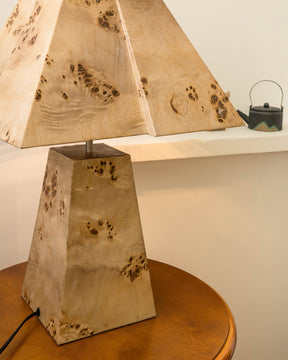 Lampe de Table en Bois Naturel - Design Géométrique et Éclairage Chaleureux