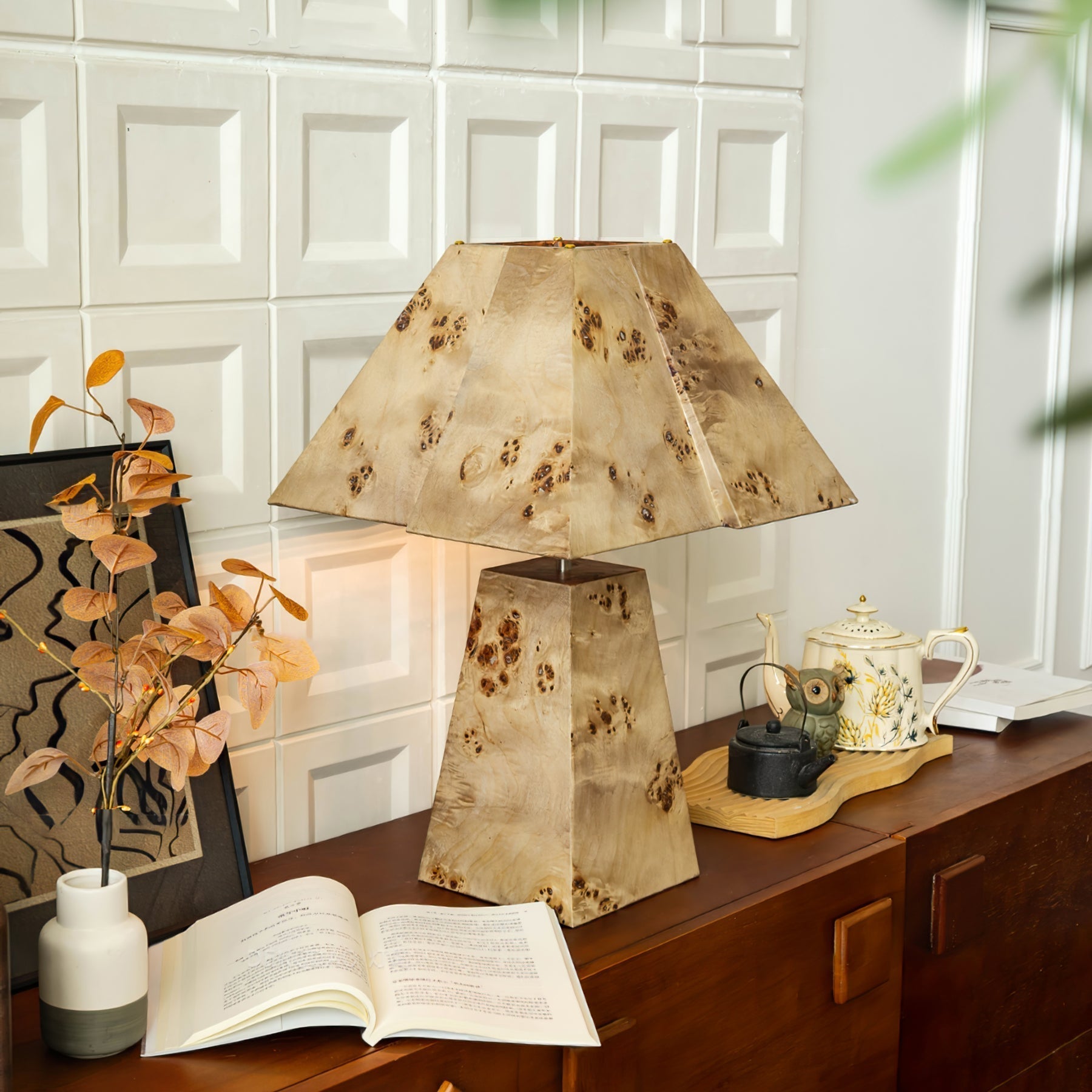 Lampe de Table en Bois Naturel - Design Géométrique et Éclairage Chaleureux